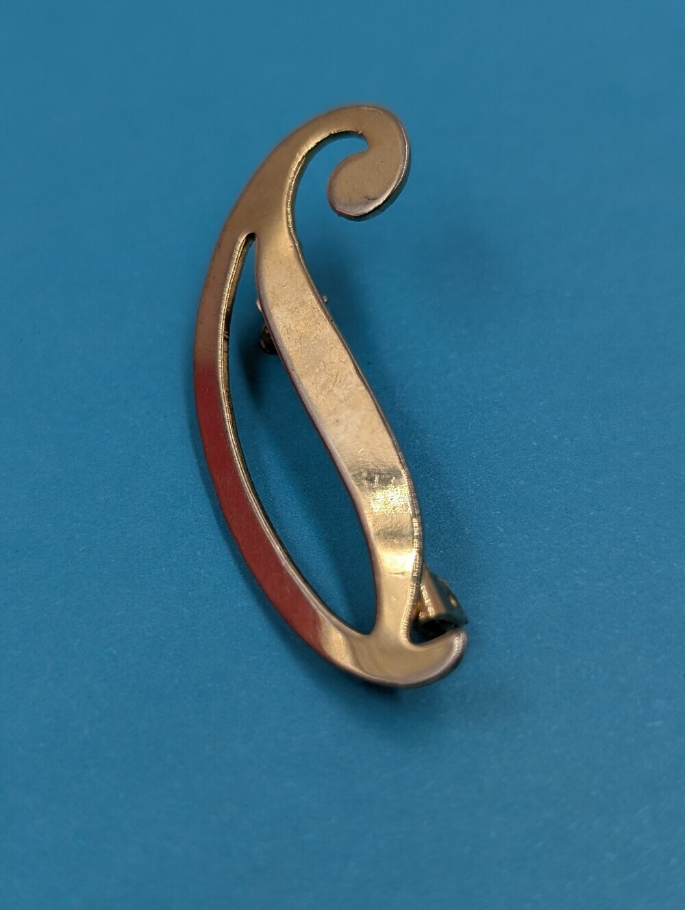 Vintage Stylized Music Note Brooch Gold Tone Violin Cello F Hole Brooch Pin) Cow